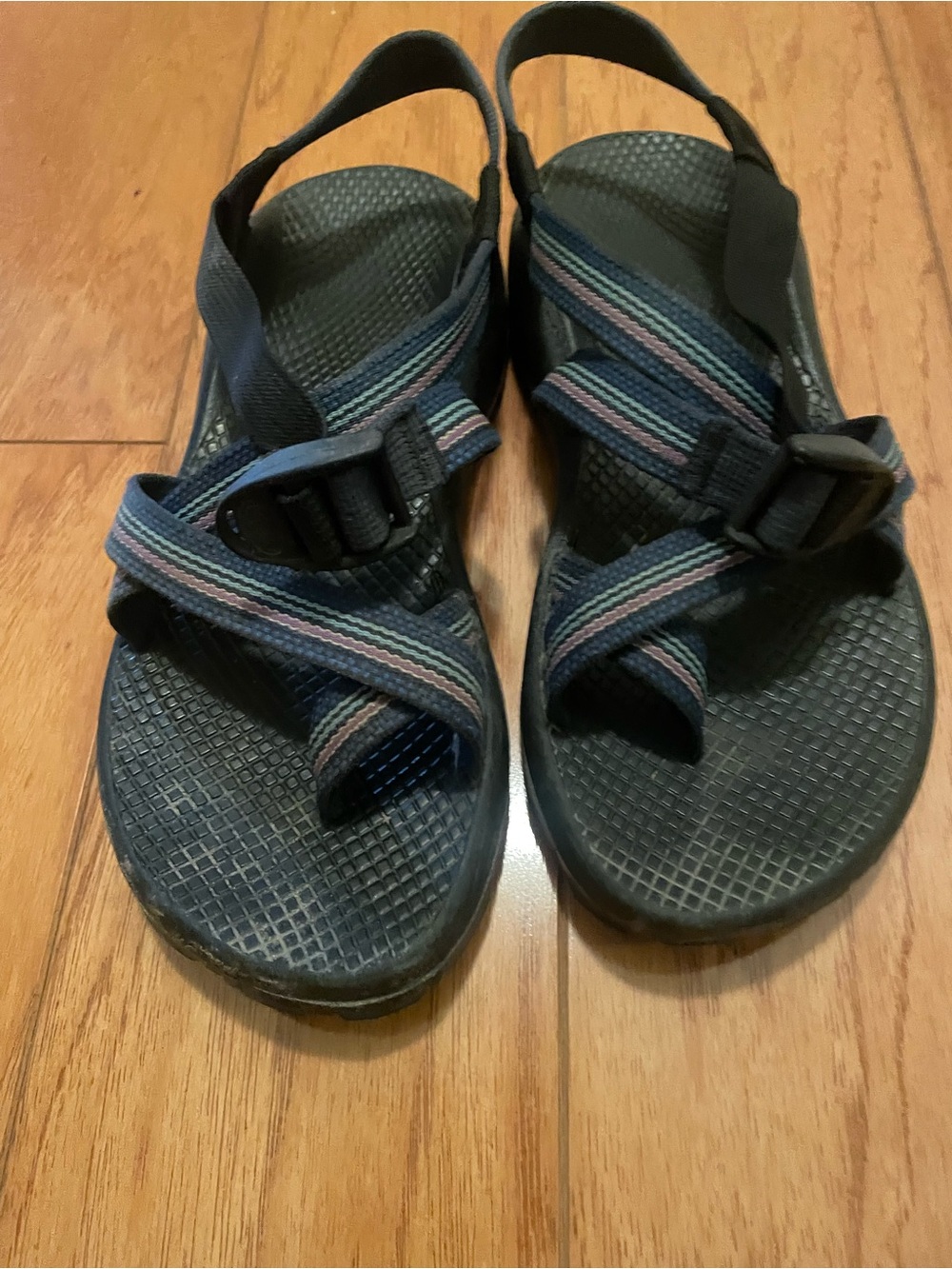 Chaco sandals - women’s size 8 - blue pink and white stripes